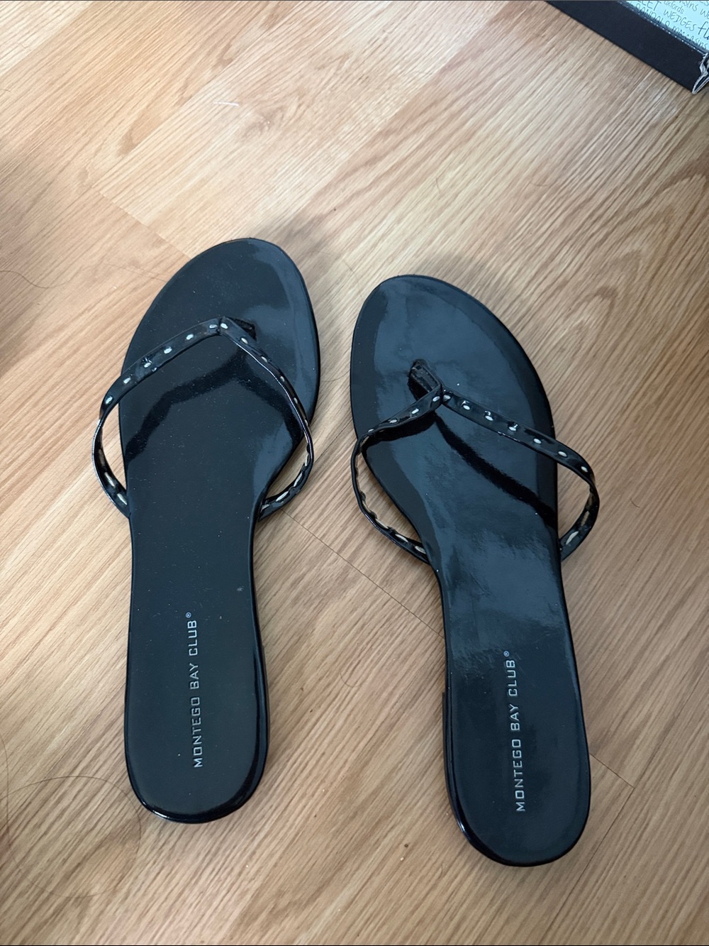 Montego Bay Club Black Patent Studded Flip Flop Sandals